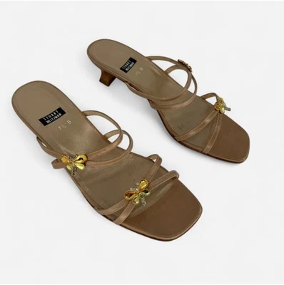 Sandalia de Colección Años 90 Stuart Weitzman Talla 7.5 Oro Tirantes Joyas Libélula Gatito Tacón Foto 1 de 4