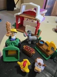 Fisher Price Little People Happy Animal Bauernhof Scheune Tiere Traktor Set - Bild 1 von 1