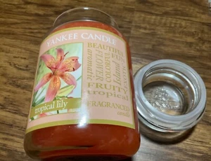 1 "NEW" Yankee Candle Tropical Lily Classic Large Jar 22oz - Picture 1 of 5