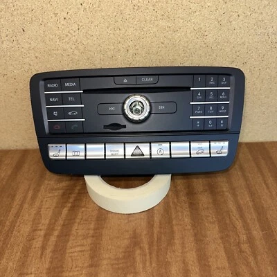 Bloque de interruptor de peligro Mercedes Benz GLA250 2018 2019 A1569054501 OEM Foto 1 de 4