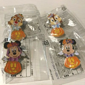 Tokyo Disney Resort Prize Pins Badges Halloween Mickey Minnie Chip & Dale 4 Set - Picture 1 of 12