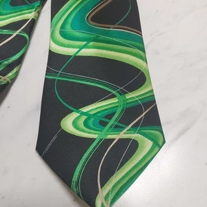 Corbata Cuello J. Garcia Feliz Cumpleaños 62 Colección 100% Seda Linterna Verde Remolino  - Imagen 1 de 4