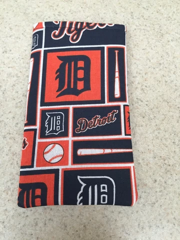 Sunglass / Eyeglass Soft Padded Fabric Case - MLB - Detroit Tigers Cover