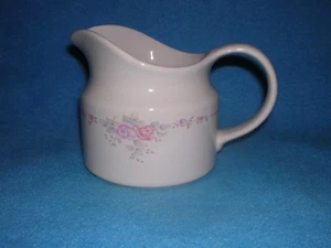 Trousseau de Pfaltzgraff Gravy Boat, sin placa base - Imagen 1 de 6