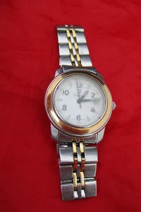 Victorinox Reloj Damas 6" ISA Cuarzo Necesita Batería Limpieza Cristal No Funciona - Imagen 1 de 5