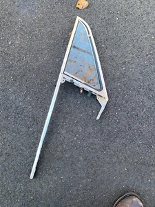 BMW 2002 2002tii E10 right CLEAR front door vent window glass - Picture 1 of 6