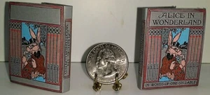 LIBRO EN MINIATURA ESCALA 1:6 ALICE IN WONDERLAND EN UNA SÍLABA COMPLETO - Imagen 1 de 3