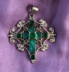 Shankari pendant Ornate Cross - Picture 1 of 3