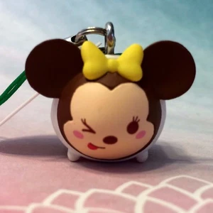 Disney Tsum X-mas Minnie Mouse Tongue Out Konami Arcade Strap RARE Unregistered - Bild 1 von 3