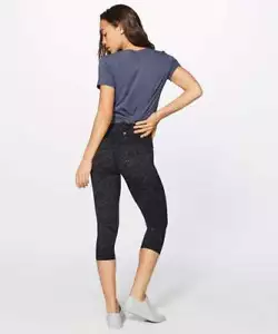 Leggings Lululemon Align Crop 19" (LW6AKAS) Lacescape Dark Cast Nero taglia 8 - Foto 1 di 12