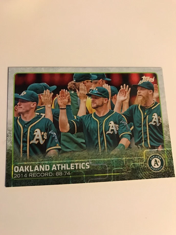 2015 Topps Series 1 Rainbow Foil #33 Oakland Athletics - Image 1 of 1