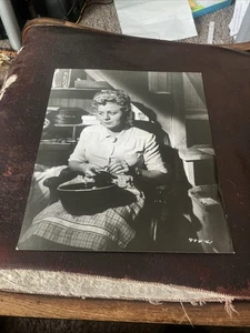 Shelley Winters Original Medienfoto mit Teilbeschreibung auf Rückseite - Bild 1 von 7