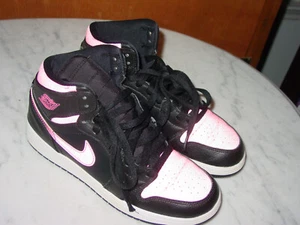 2016 Nike Air Jordan Retro 1 Black/Hyper Pink/White Basketball Shoes! Size 6Y - Picture 1 of 13