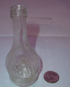 ANTIQUE ALIZE 5 OZ BOTTLE WORDING ON BOTTOM - Picture 1 of 2