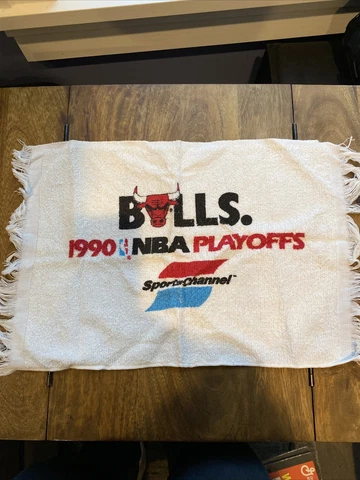 1990 NBA BASKETBALL CHICAGO BULLS PLAYOFFS SOUVENIR 12"x18" TOWEL JORDAN Cover
