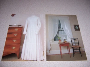 POET EMILY DICKINSON'S DRESS & WRITING TABLE, AMHERST, MA. POSTCARD LOT - Imagen 1 de 1