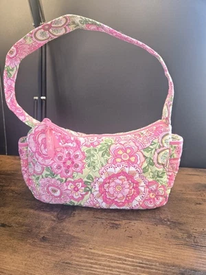 Bolso de hombro Vera Bradley Maggie en el patrón floral retirado "Petal Pink". Foto 1 de 4