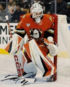 Lukas DOSTAL Signed 8x10 Photo! ANAHEIM DUCKS Goalie! Czech Republic! W/COA - Bild 1 von 2