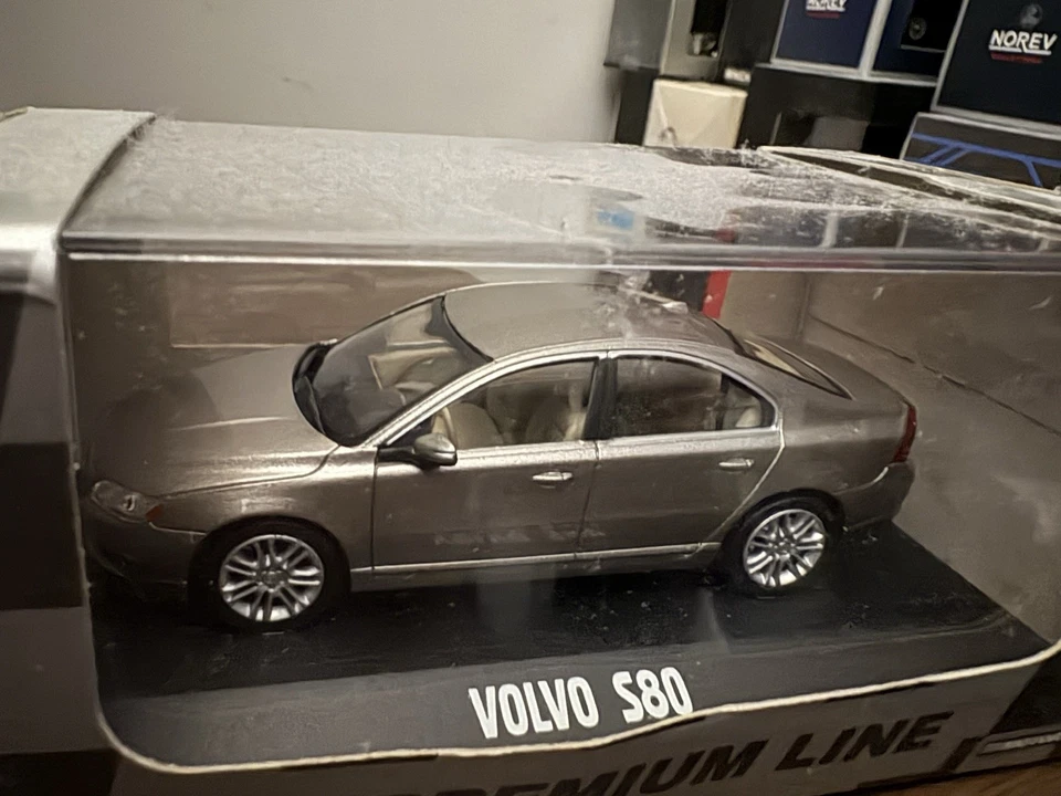 1/43 Motorart 沃尔沃 S80 V8 AWD 2007 2008 2009 2010 2011 — 第 1/1 张图片