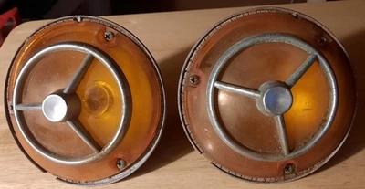 2 USED 1968-1974 AMC JAVELIN HORNET FRONT TURN SIGNAL LIGHTS #3615514. COMPLETE. - Image 1 of 3