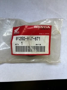 NOS Honda OEM Dust Seal 1986-1993 TRX350 91250-HA7-671 - Picture 1 of 2