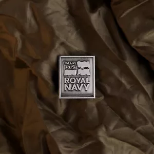Royal Navy Pin Badge Nickel - Picture 1 of 2