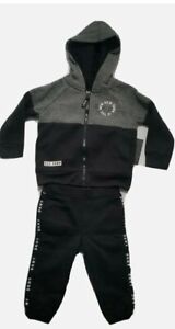 DKNY Boys 2PC Set Hoodie & Jogger Pant Size 2T, 3T, 4T Multicolor Black/Grey