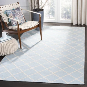 SAFAVIEH Dhurries DHU565B Light Blue / Ivory Rug - Picture 1 of 19