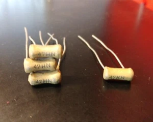 4 resistenze osso cane marrone 47HN & 47KN osso cane vintage nuove/vecchie scorte - Foto 1 di 2