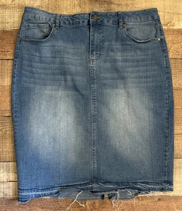 Falda vaquera para mujer D. Jeans desgastada, dobladillo crudo talla 14 abertura trasera - Imagen 1 de 7