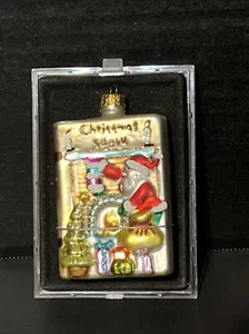 Macys Holiday Lane  Molded Glass CHRISTMAS ORNAMENT 2008 - Picture 1 of 6