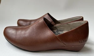 Taos Scheme Damenschuhe braun Leder Keilabsatz Slipper Größe 7,5 - Bild 1 von 11