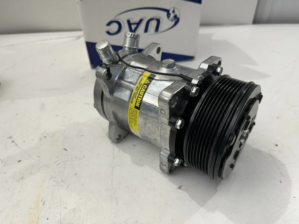 UAC CO 4514C AC Compressor fits 1967-1979 Chevrolet Camaro *READ* - Image 1 of 4