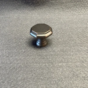 (12 Pack) 1-3/16" Octagon Knob Oil Rubbed Bronze - Picture 1 of 1