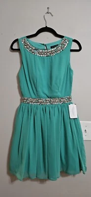 New with Tags Green Jodi Kristopher Rhinestone Sleeveless Dress Size 1 NWT - Image 1 of 4