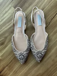 Blue By Betsey Johnson SB Molly Ivory /Neutral Glitz Flats Women's size 6.5 - Picture 1 of 3