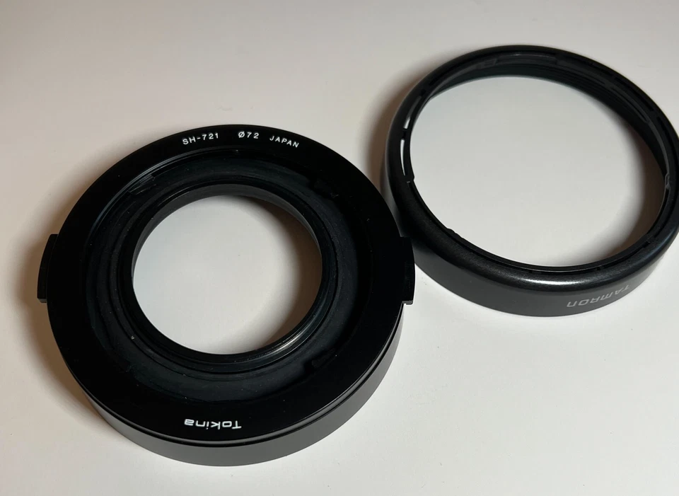 Adaptador de lente Tokina 72 mm con capucha adicional + lente Tamron Foto 1 de 1