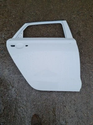 2016-2020 HYUNDAI I30 MK3 HATCHBACK REAR DOOR DRIVER OFF RIGHT SIDE WHITE - Image 1 of 4