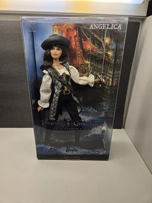 Barbie Coleccionista Etiqueta Rosa Piratas del Caribe Angélica 2010 Muñeca Nueva en Caja  Foto 1 de 4