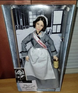 Muñeca coleccionable "NUEVA" Barbie inspiradora mujer Florence Nightingale, 12 pulgadas - Imagen 1 de 3