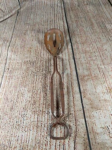 Vintage Metal Spoon Made In Decatur Illinois - Picture 1 of 5