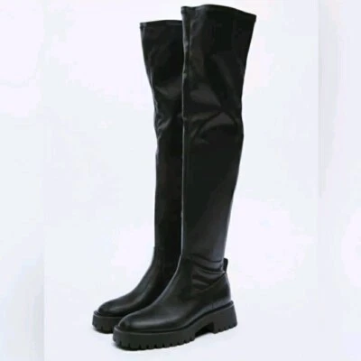 Bota Zara Vegan Cuero Sobre la Rodilla Suela Talla 36 o 6 Negra Foto 1 de 4