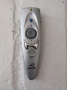 Keyspan TSAM-001 Universal Wireless Remote Control Mouse Laser Pointer Silver - Picture 1 of 8