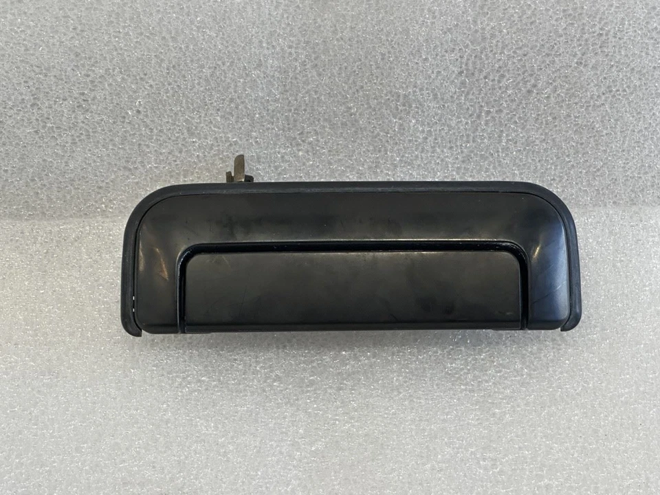 MITSUBISHI MONTERO SPORT 1997 1998 1999 2000 MANIJA PUERTA TRASERA DERECHA EXTERIOR Foto 1 de 4
