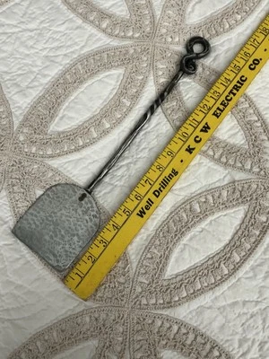 Antigua espátula hecha a mano forjada a mano muy pesada Foto 1 de 4