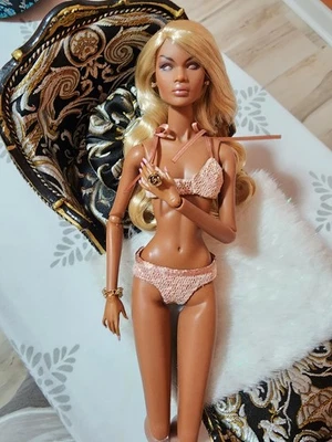 Sweet Dream Nadja Rhymes Fashion Fairytale Convention 2018 FR/NF Integrity Toys - Image 1 of 4