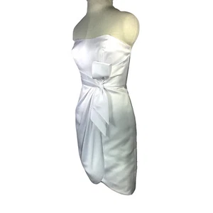 Abito Alfred Angelo taglia 2 bianco raso senza spalline sera minidress fasciato - Foto 1 di 4