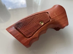 New Grips For Ruger SP 101 Checkering Hardwood Handmade Hardwood grips - Picture 1 of 7