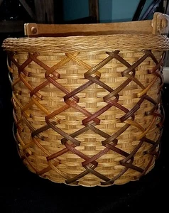 Basket - Handmade Round - Signed 2010 - approx. 9" X 11" plus handle! - Picture 1 of 6