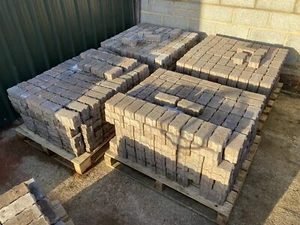 BRETT OMEGA FLOW BURNT OAK BLOCK PAVING 1-PACK (400) NEW - Picture 1 of 6